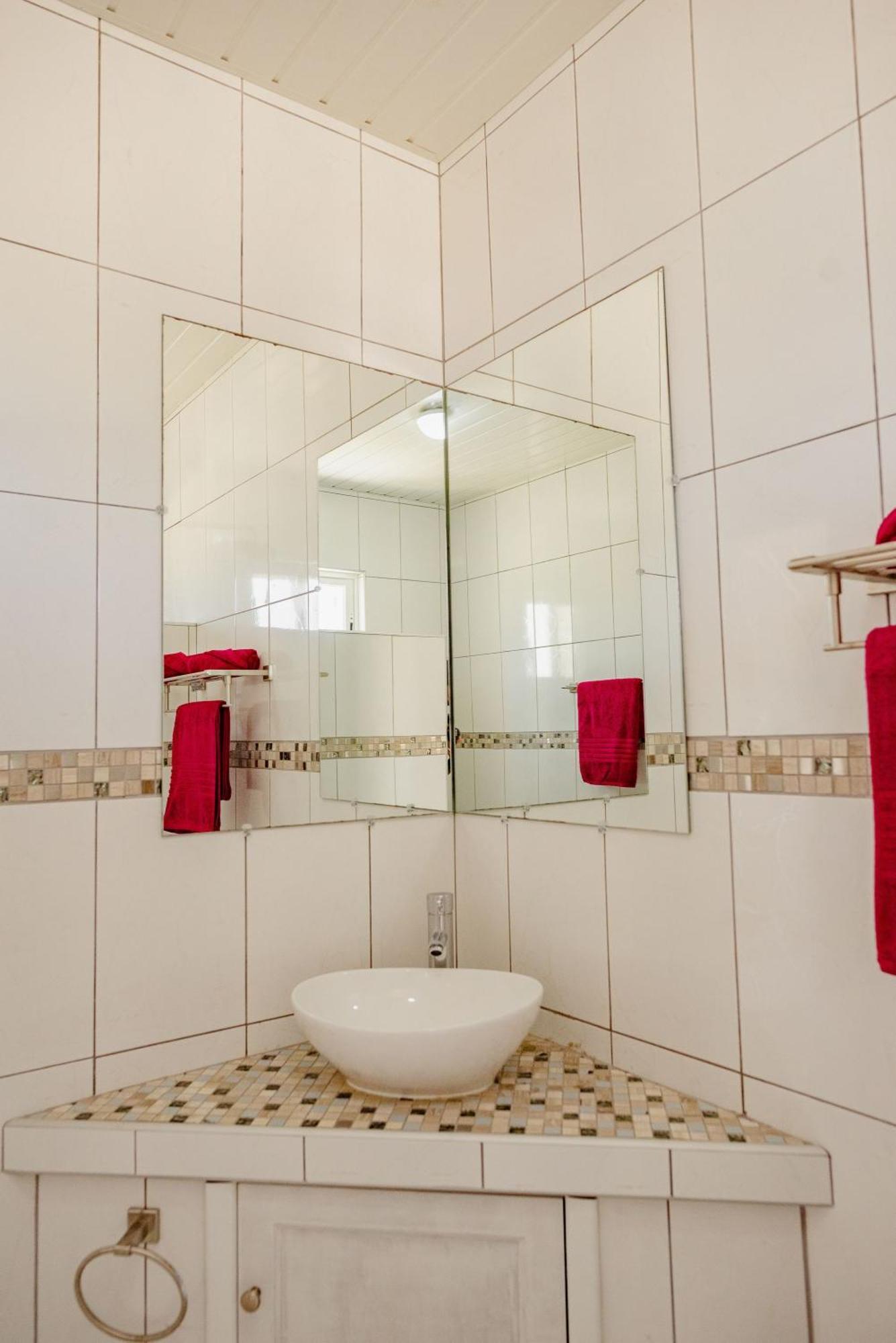 Elegant 2-Bedroom Apartment 2 Km From Eagle Beach 팜비치 외부 사진